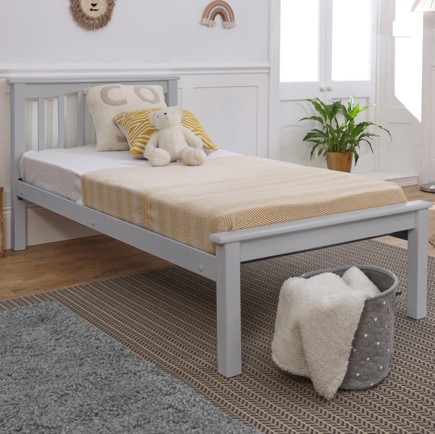 Sandra Bed - Grey